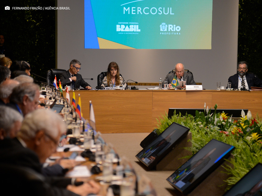 Brasil quita dívidas de R$ 3,8 bilhões com organismos internacionais