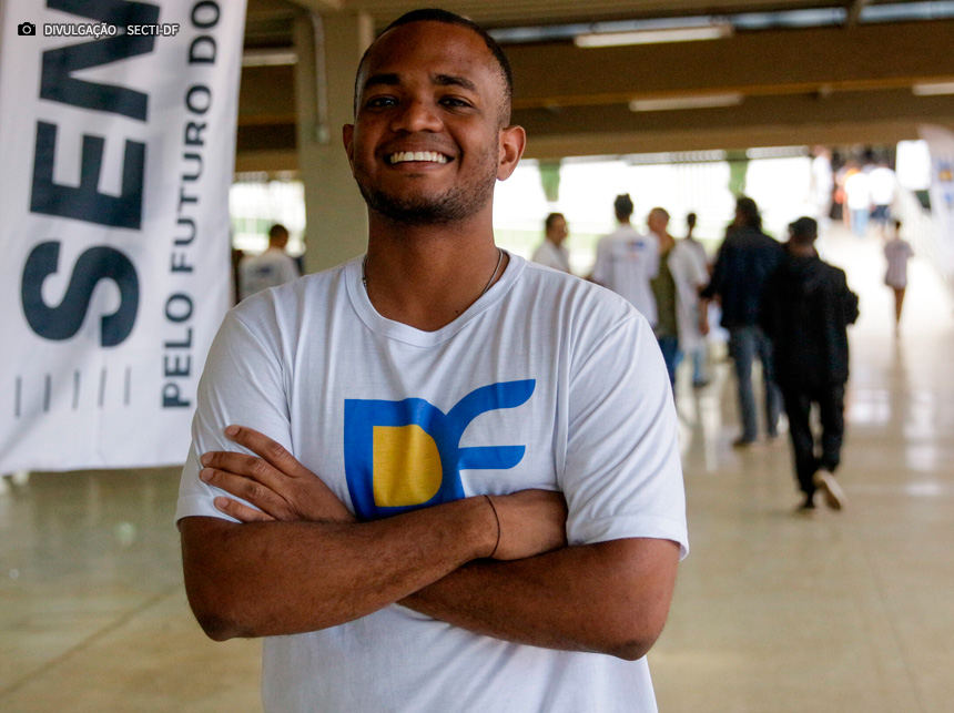 Programa DF Inova Tech encerra o ano com 7.478 alunos formados