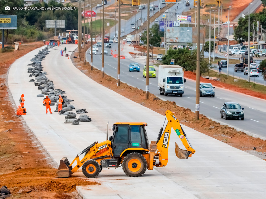 Via Estrutural é a primeira via totalmente em concreto no DF