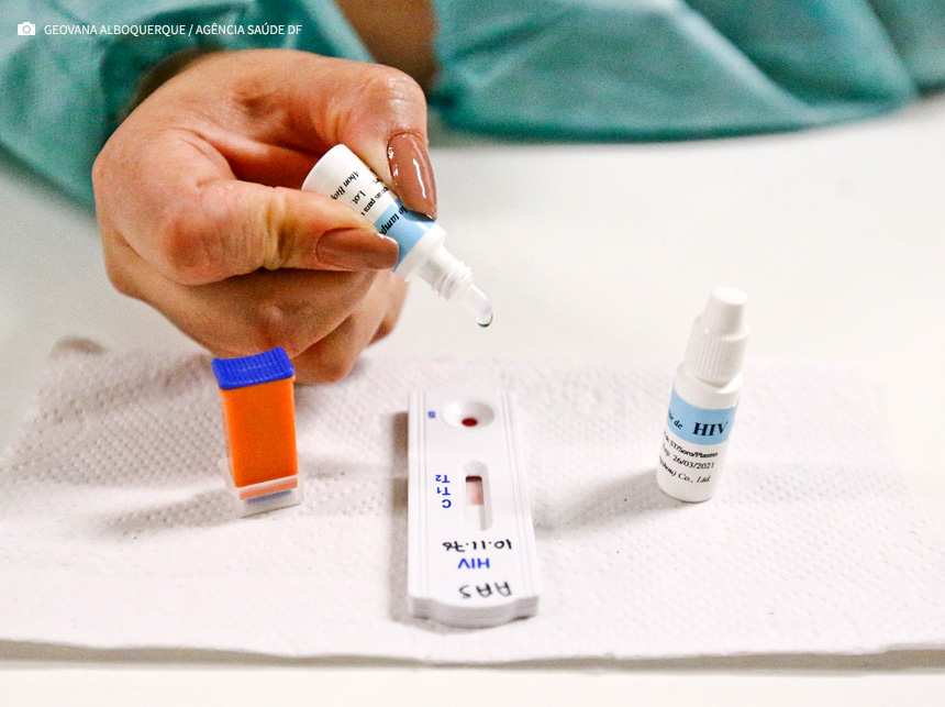 DF reforça prevenção e tratamento contra HIV e Aids no Dezembro Vermelho