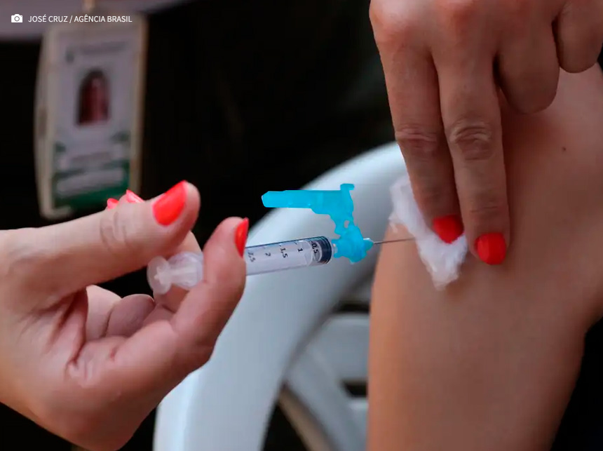 Justiça ordena remoção de postagens que associam vacina à aids