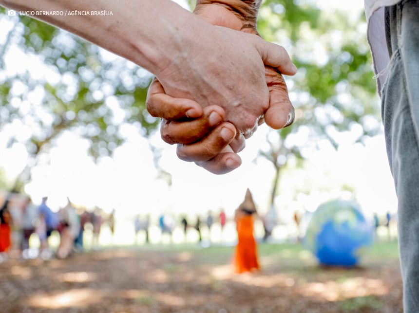 IPREV-DF promove caminhada no Parque da Cidade em comemoração ao Dia do Aposentado