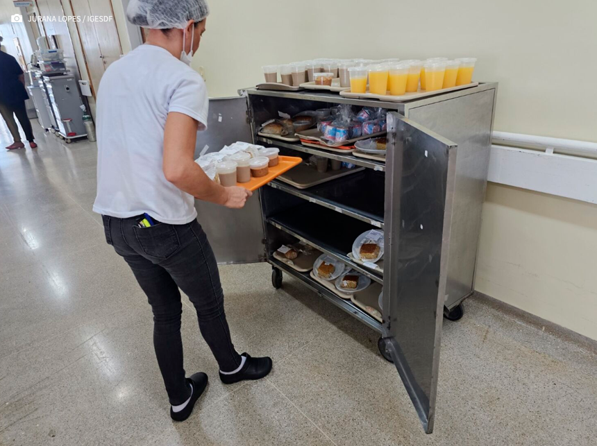 Copeiras hospitalares que prestam serviços nas unidades do IGESDF devem receber qualificação profissional