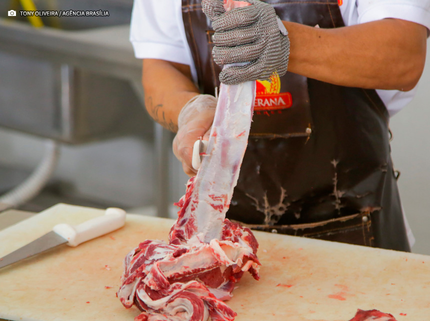 Sexta-feira conta com mais de 250 vagas de emprego no DF