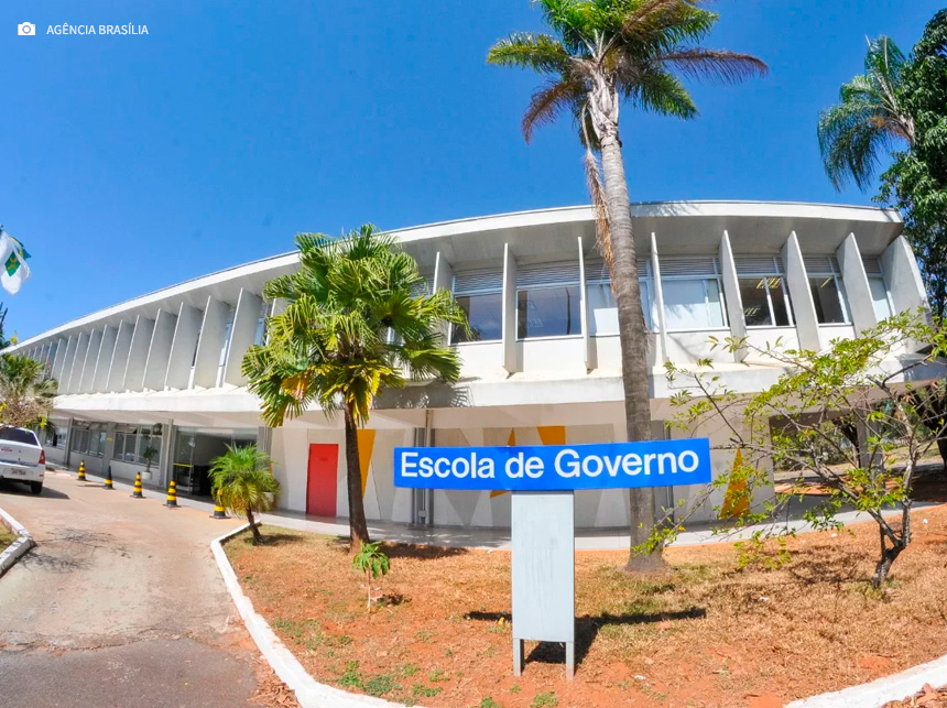 Servidores têm 21 cursos EAD para escolher na temporada de verão