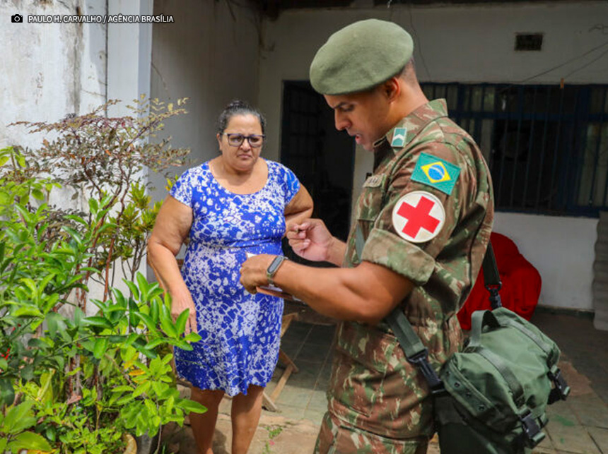 Exército entra na guerra contra a dengue em Samambaia e Ceilândia