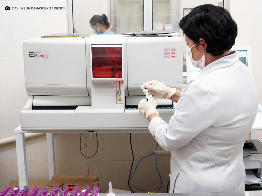 Mais exames e diagnósticos: laboratório do HRSM amplia horário de funcionamento durante surtos de dengue