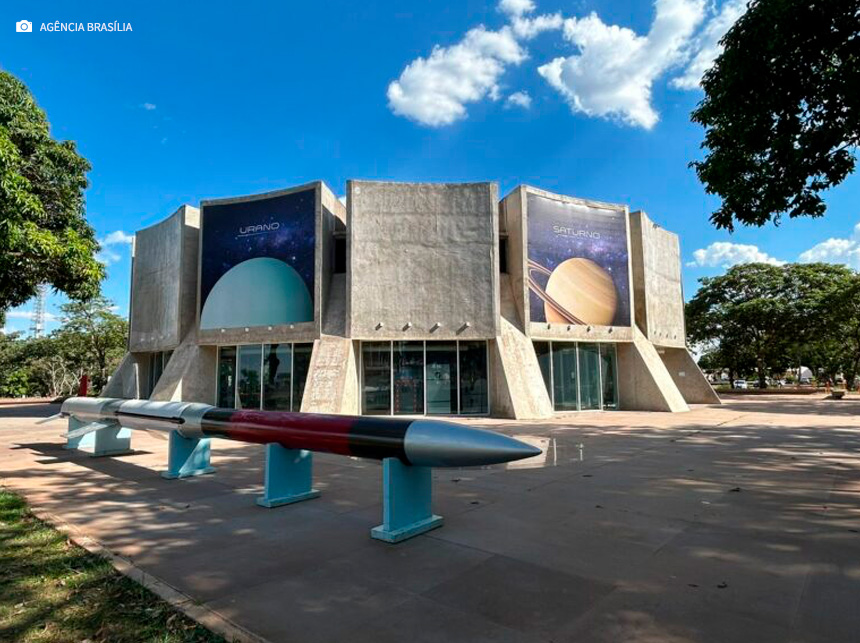 Planetário de Brasília oferece colônia de férias para a garotada