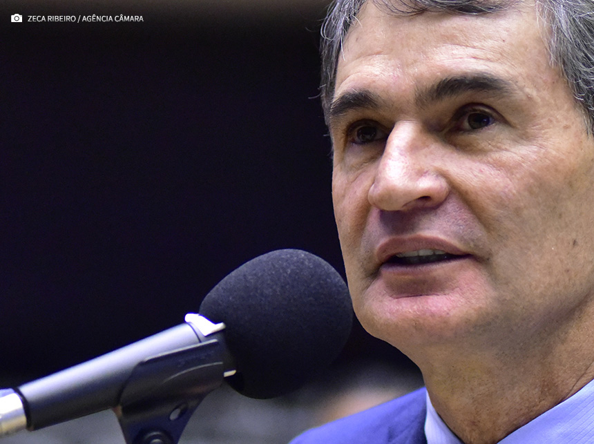 Defesa do Consumidor: Projeto proíbe cobrança automática após período de teste de produto ou serviço