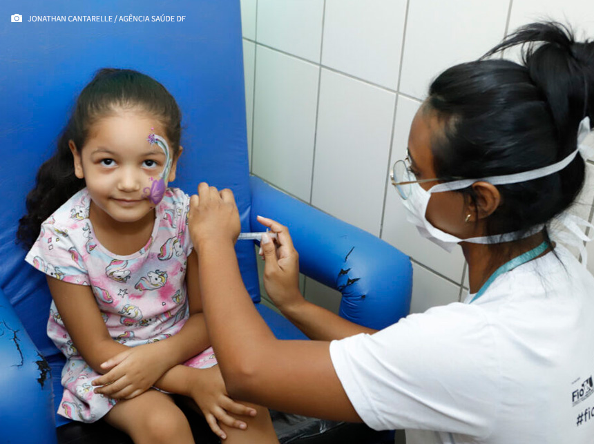 Calendário de rotina infantil agora tem vacina contra a covid-19
