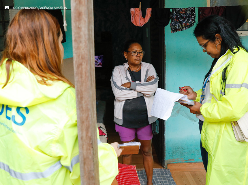 Programas habitacionais e auxílios beneficiam famílias da Vila Cauhy