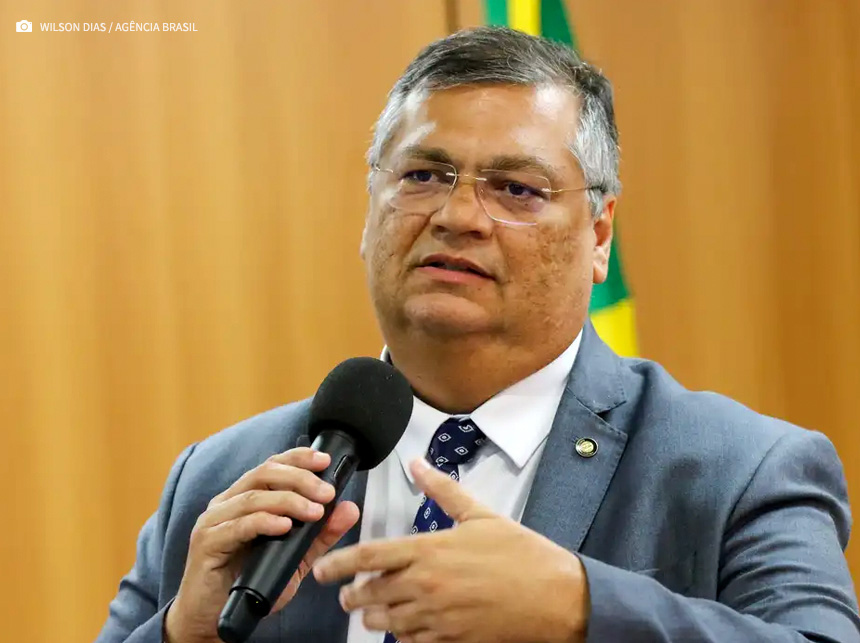 Último ato: Flavio Dino quer mesmo tratamento a juízes, promotores e militares, aos dispensados a servidores públicos, em punições por delitos graves