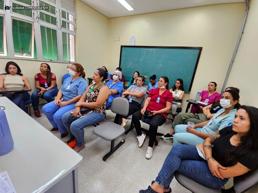 HRSM promove treinamento para colaboradores do bloco materno-infantil com foco na amamentação