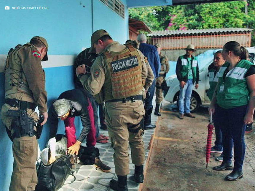 Defensorias da União e de SC recomendam suspensão de projeto que prevê internação involuntária no Estado
