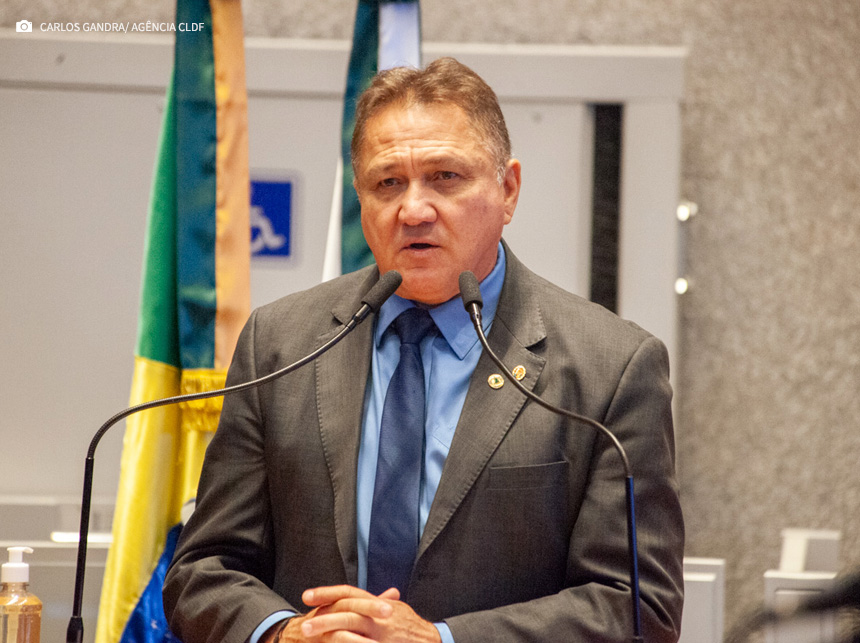 João Cardoso cobra nomeação de aprovados em concursos públicos do DF