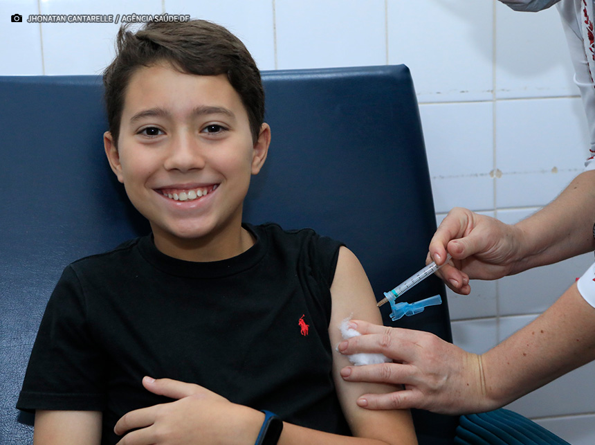 Distrito Federal começa a imunizar crianças contara a dengue