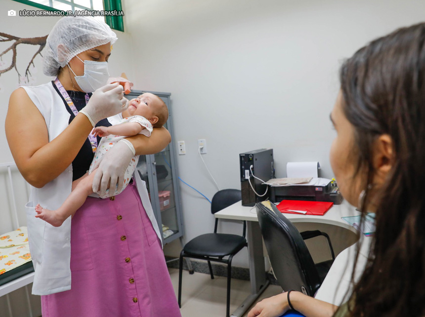 Bancos de leite dão apoio e assistência a mães com dificuldade para amamentar