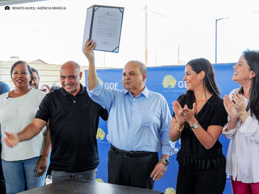 Ibaneis encaminha reestruturação da carreira de assistência social à CLDF