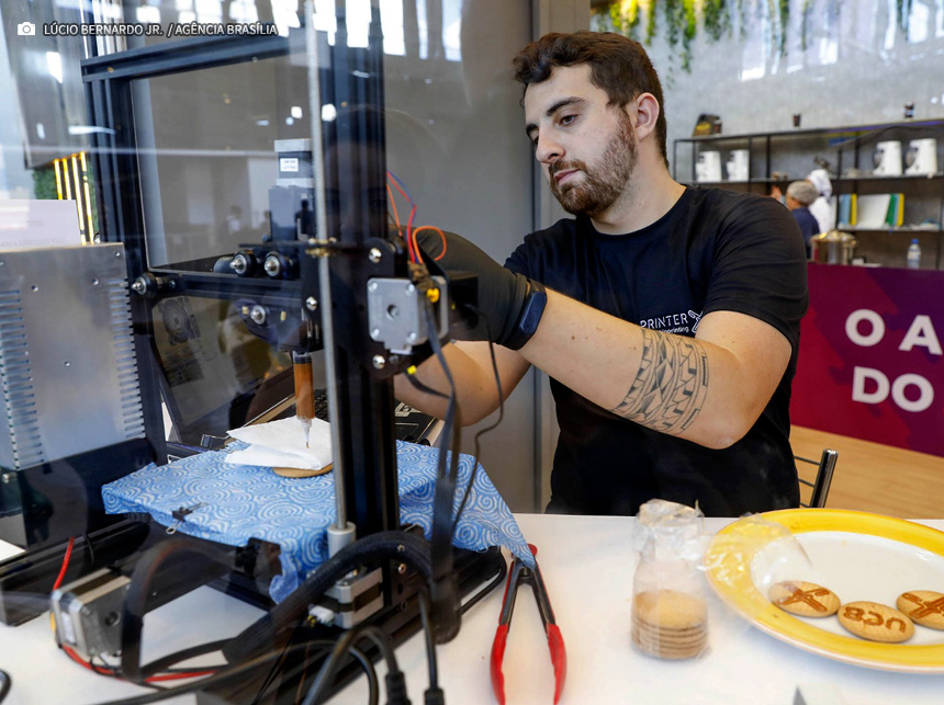 Impactos da inteligência artificial são destaque na Campus Party