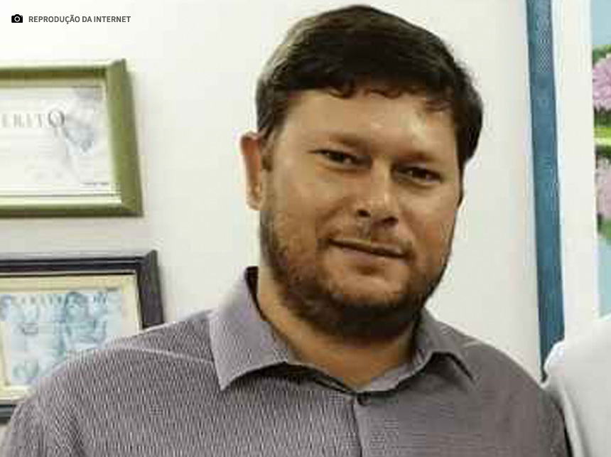 Diretor do SindSaúde-DF, publica em grupos de Whatsapp documentos pessoais de jornalista e de filhos menores, por abordar indiciamento de parentes da presidente da entidade pela PCDF