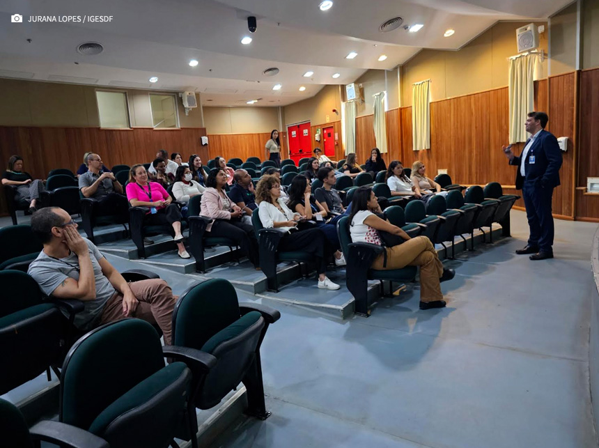 Novos residentes e estagiários do Serviço de Odontologia e Cirurgia Bucomaxilofacial são acolhidos no HRSM