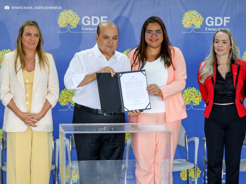 Ibaneis empossa primeiros servidores previdenciários concursados do IPREV-DF