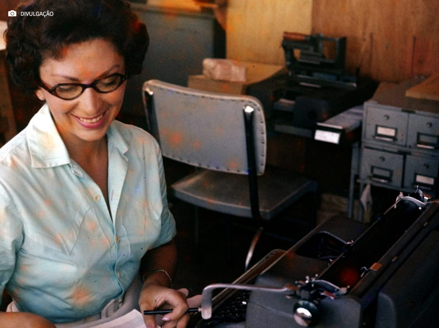 Exposição retrata o papel feminino na construção de Brasília