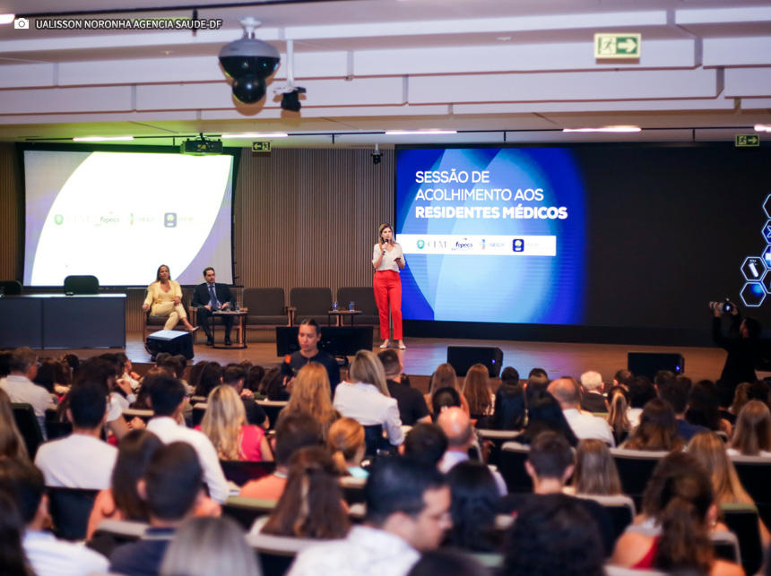 Profissionais de saúde são designados para preceptoria de residência