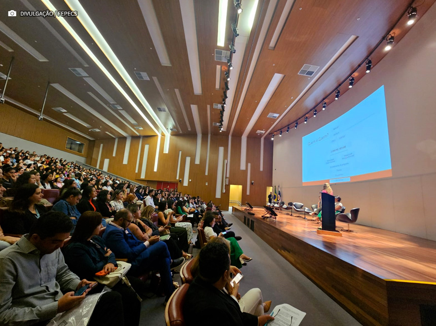 Novos residentes da Saúde do DF participam de cerimônia de acolhimento