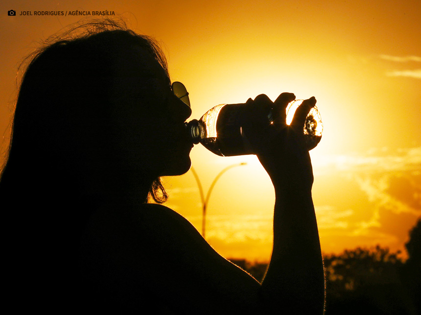 Exposição ao sol exige cuidados especiais com a pele