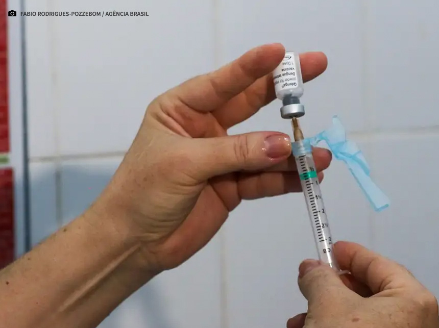 São Paulo inicia vacinação contra a dengue em escolas