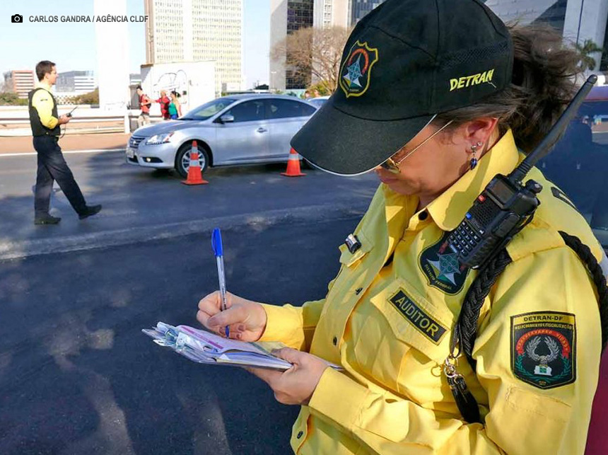 Dia do Agente de Trânsito passa a integrar calendário oficial de eventos do DF