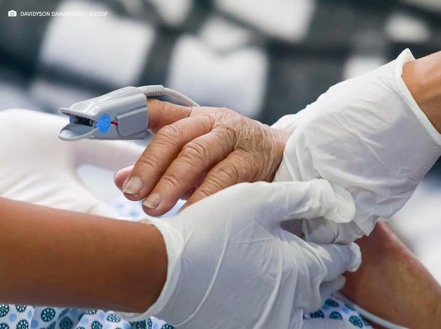 Internações de idosos por covid-19 aumentam no Nordeste, AM e SP