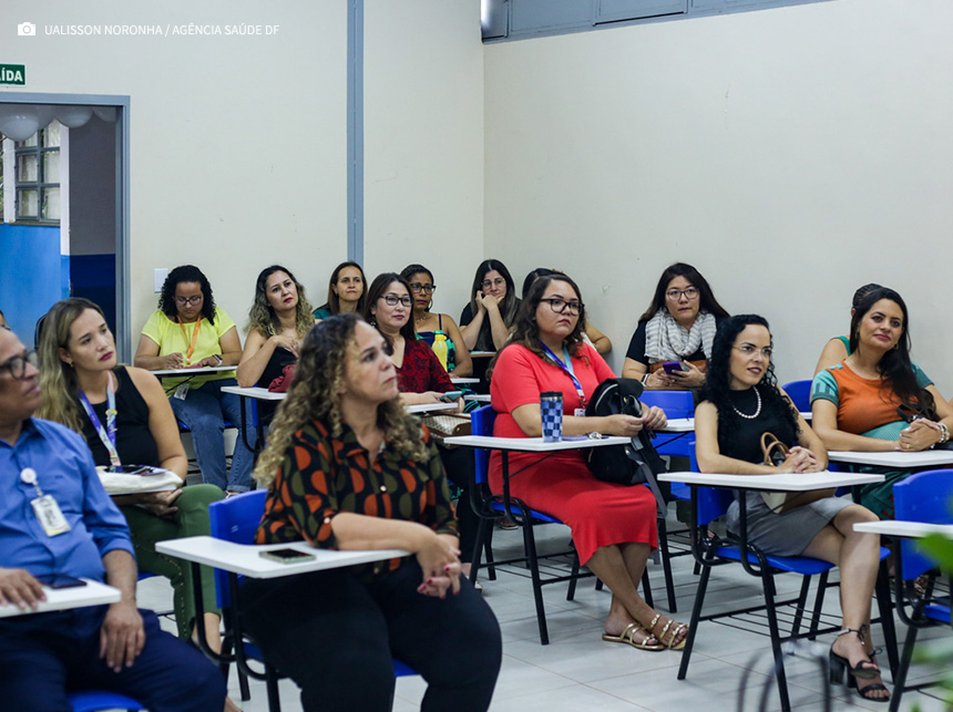 Servidores e pacientes trocam histórias em celebração a 15 anos de assistência da Casa de Parto de São Sebastião