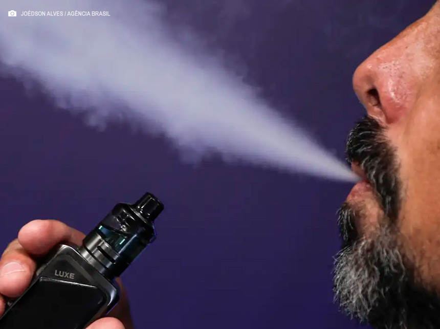 Anvisa publica resolução que proíbe cigarro eletrônico no Brasil