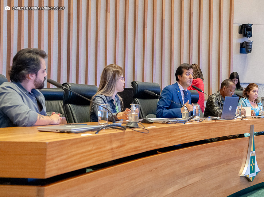 CLDF: Comissão Geral discute soluções para a epidemia de dengue no DF