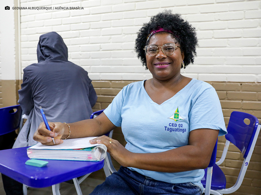 Com menor taxa de analfabetismo do país, DF é referência em educação