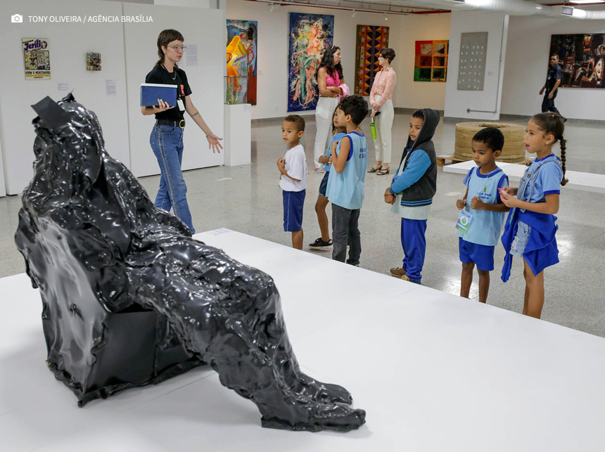 Dia das Crianças com arte no MAB Educativo