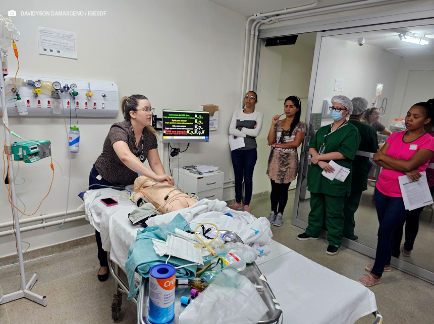 Colaboradores do IGESDF que atuam na Pediatria participam de capacitação em parada cardiorrespiratória
