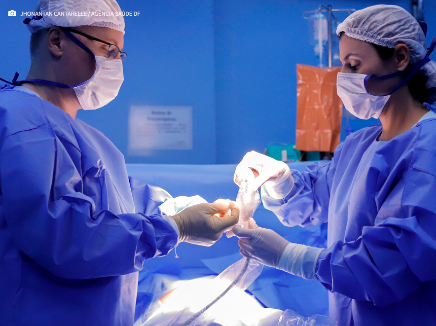 Ibaneis reforça Saúde do DF com mais 461 médicos