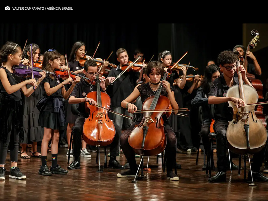 Escola de Música: alunos de periferia abrem caminhos na mais antiga escola de música
