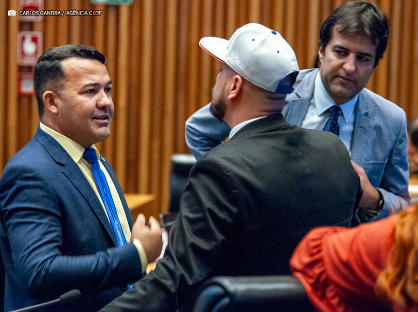 Distritais reclamam dos serviços da Neoenergia