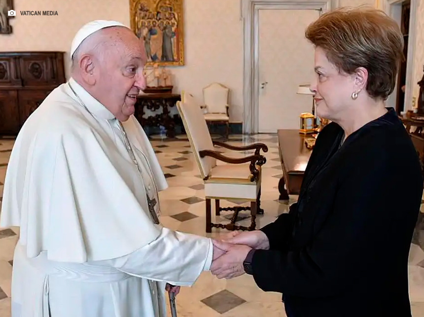 Papa Francisco recebe Dilma Rousseff no Vaticano