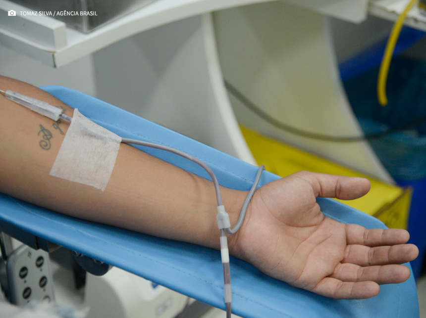 Epidemia de dengue aumenta demanda por doação de plaquetas no Rio