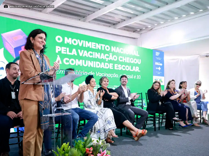Vacinação: escola é o lugar central para a saúde, diz ministra
