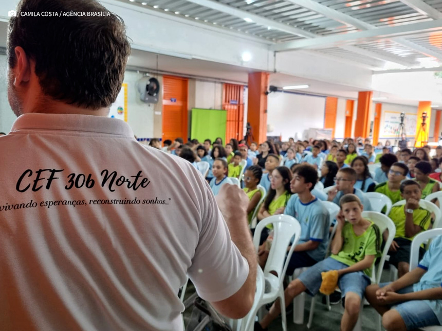 Movimento nacional para vacinação nas escolas tem ação de conscientização no DF