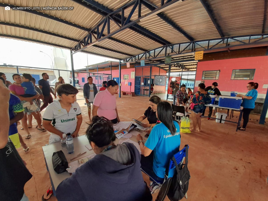 Dia D de vacinação supera as 14 mil doses aplicadas no DF