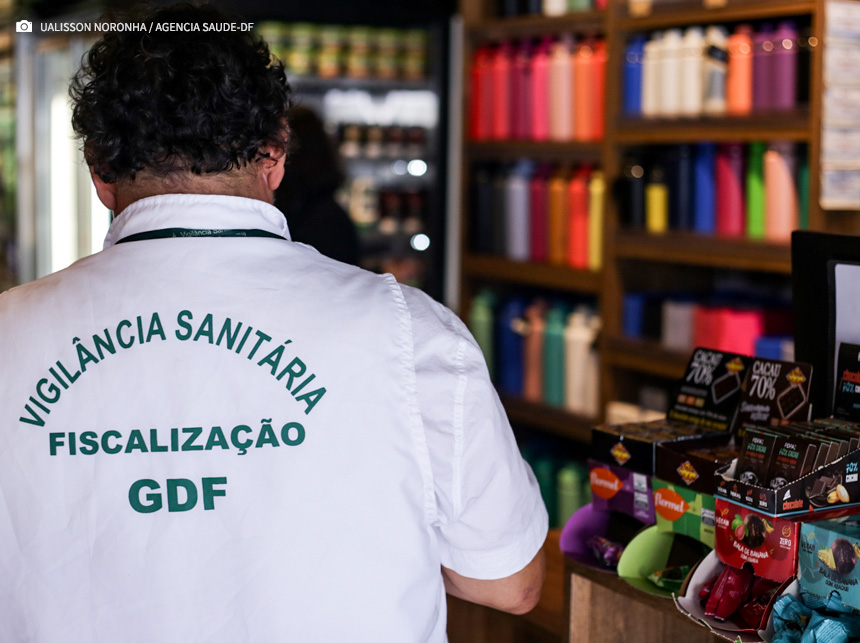 Vigilância Sanitária e Anvisa fiscalizam lojas de suplementos alimentares na Asa Sul
