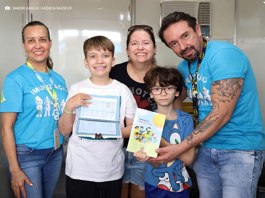 Vacinação contra dengue volta a focar em público de 10 a 14 anos no DF