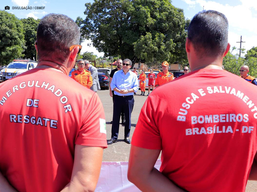 Solidariedade: Ibaneis envia ajuda humanitária para atuar em missões de resgate e salvamento no Rio Grande do Sul